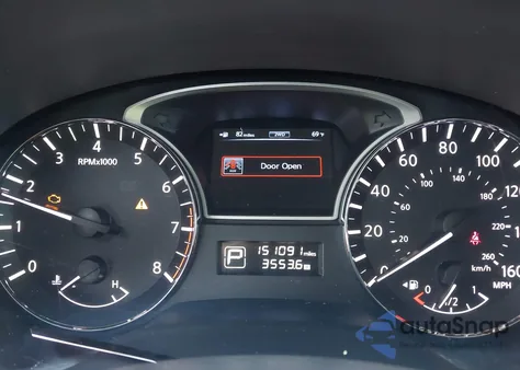 2013 Nissan Pathfinder Platinum from USA, damaged, VIN 5N1AR2MM7DC678375